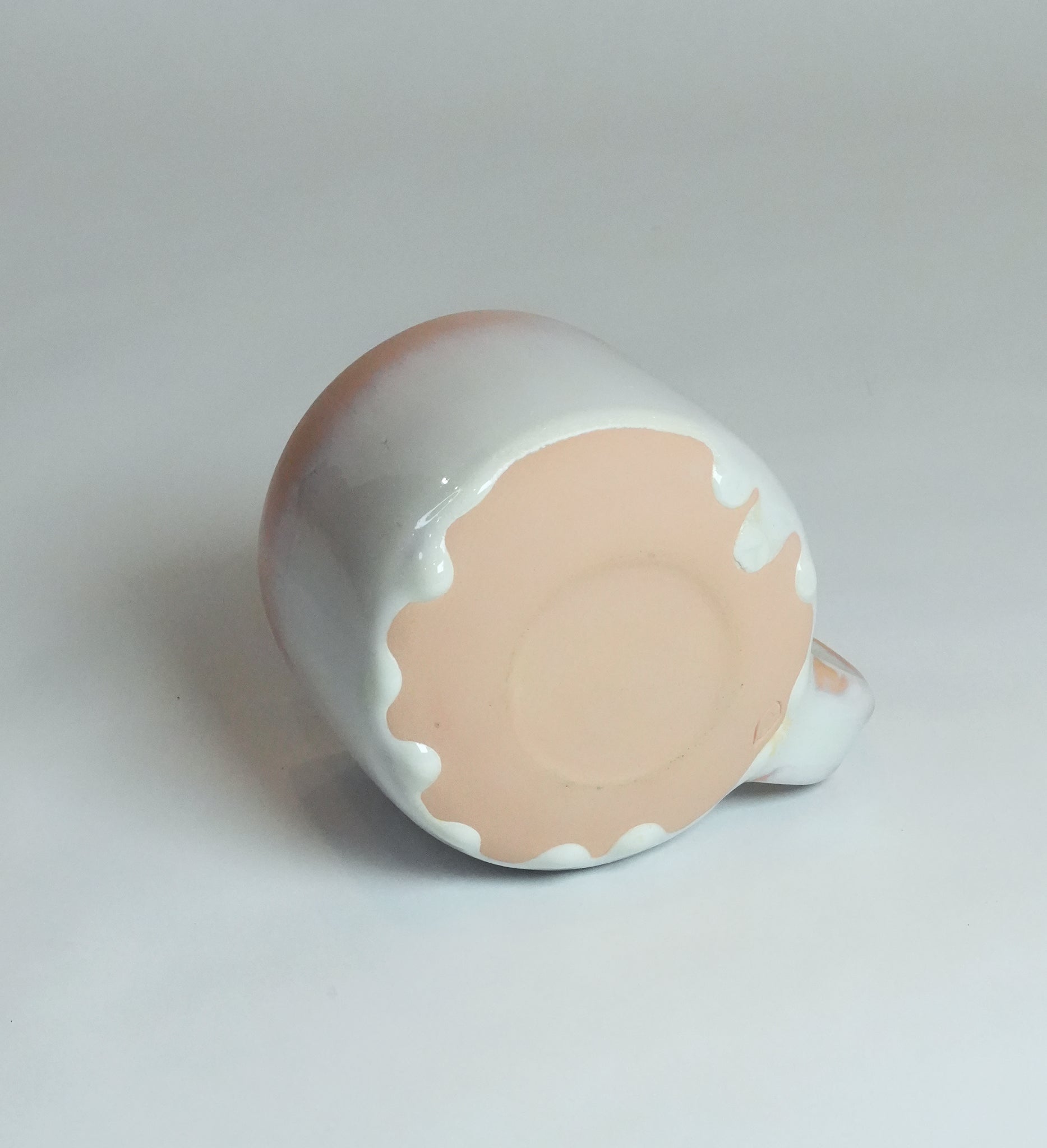Drippy Peach Mug